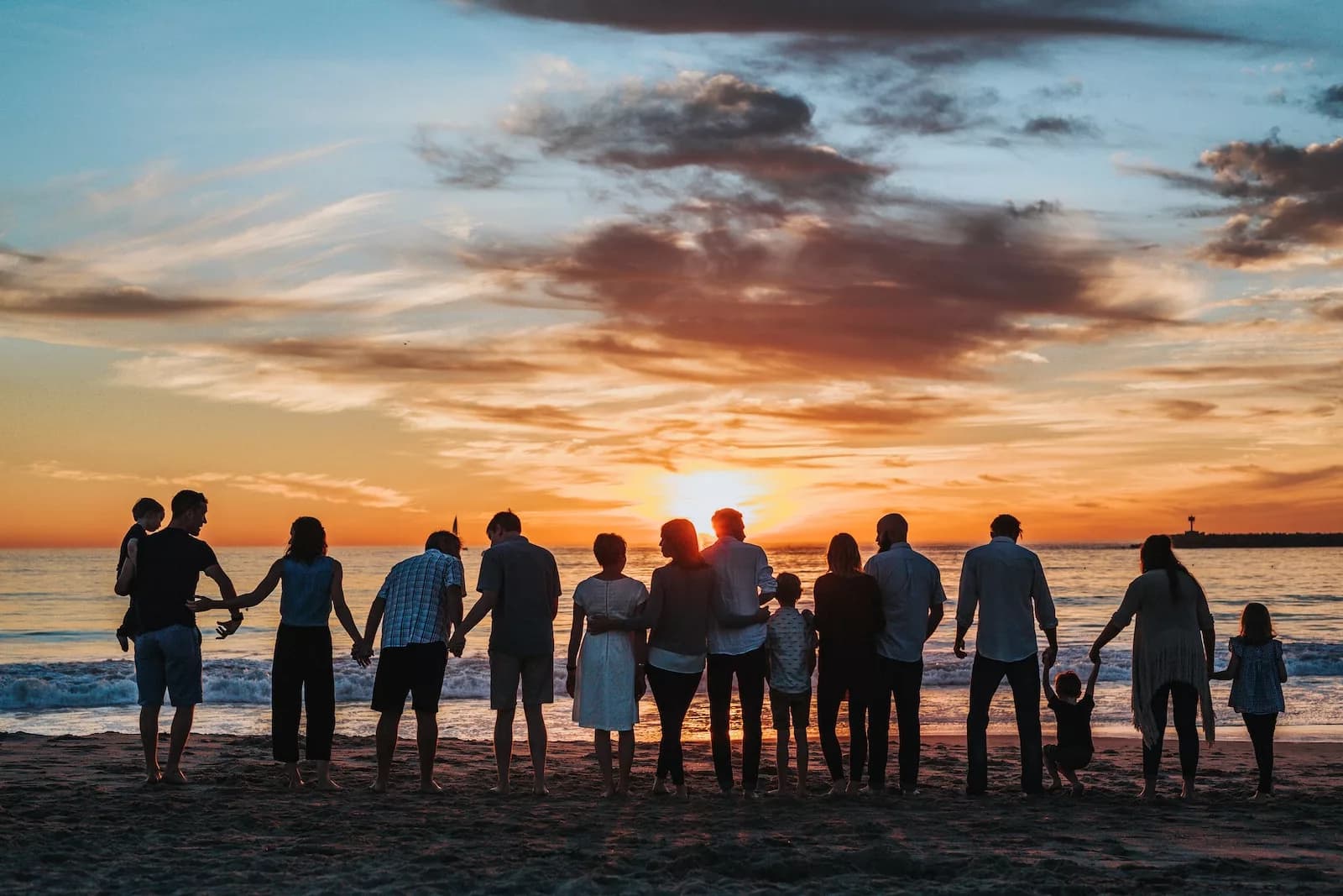 Family Reunions Made Easy: Minibus Hire in Birmingham