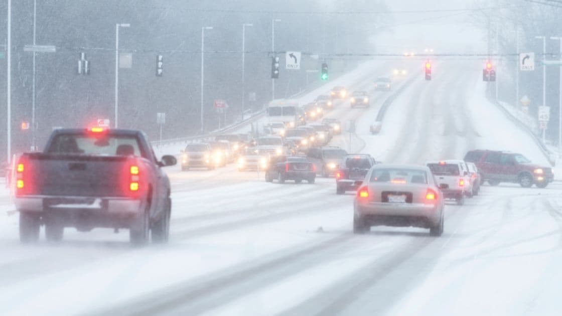 Comfortable Corporate Travel in Winter: How AJ Travel Keeps Your Team Moving