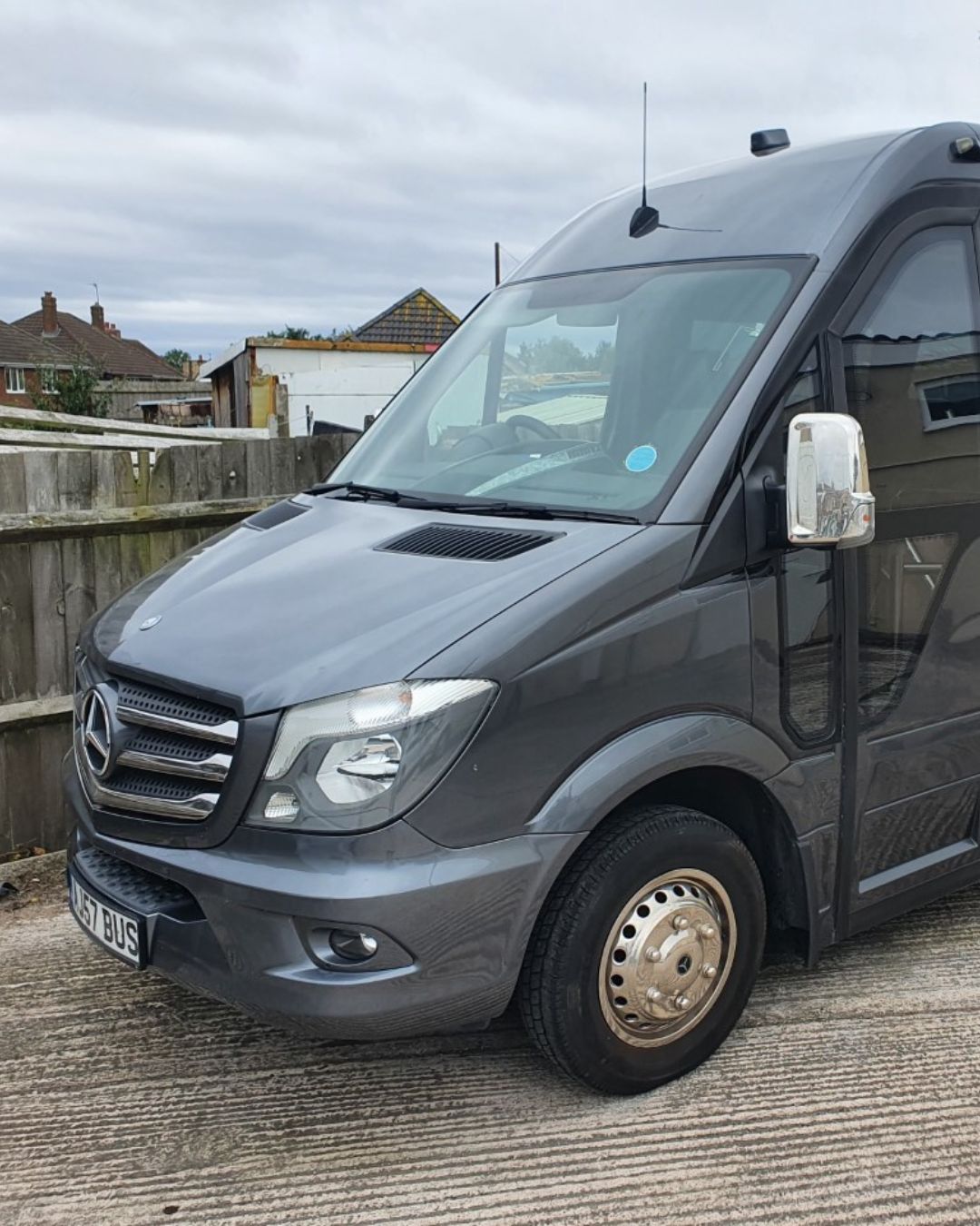 Reasons to Hire a Minibus with AJ Travel